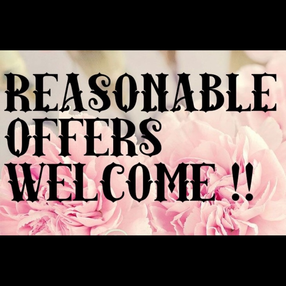 Love the item?? Make an offer!!!!! 🛍🕶